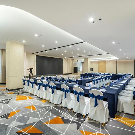Holiday Inn Express Chengdu Tianfu Square By Ihg - Chunxi Road And Kuanzhai Alley Zewnętrze zdjęcie