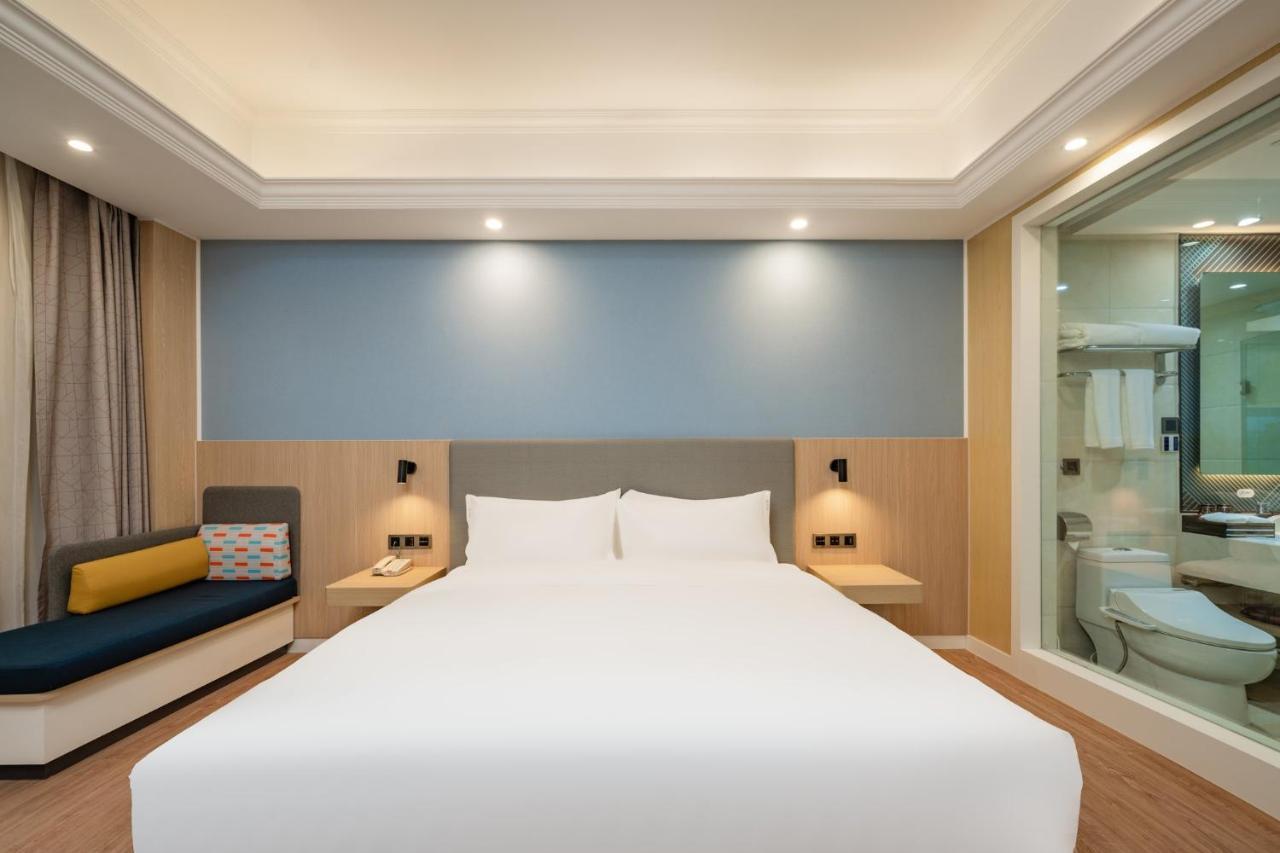 Holiday Inn Express Chengdu Tianfu Square By Ihg - Chunxi Road And Kuanzhai Alley Zewnętrze zdjęcie