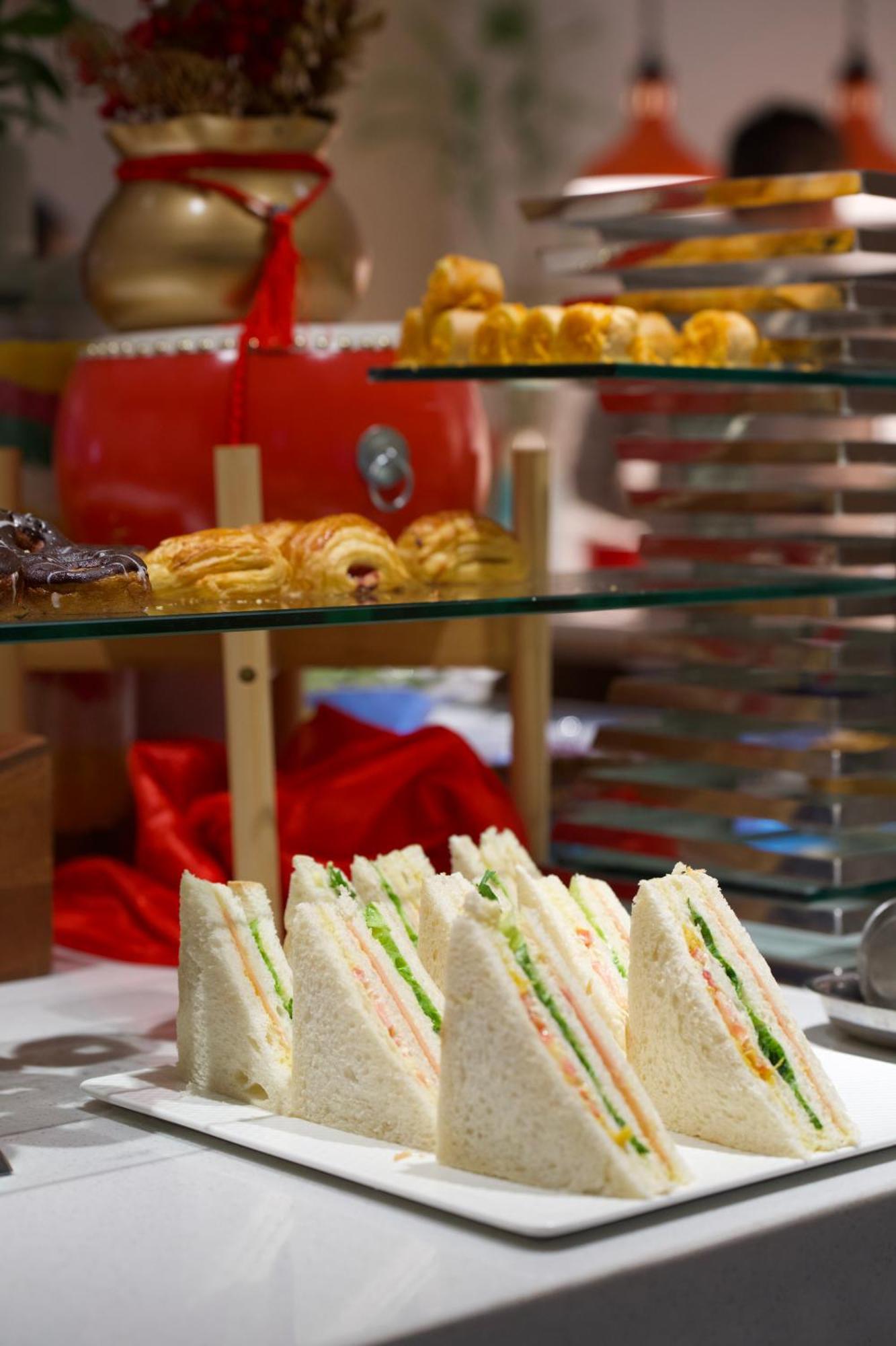 Holiday Inn Express Chengdu Tianfu Square By Ihg - Chunxi Road And Kuanzhai Alley Zewnętrze zdjęcie