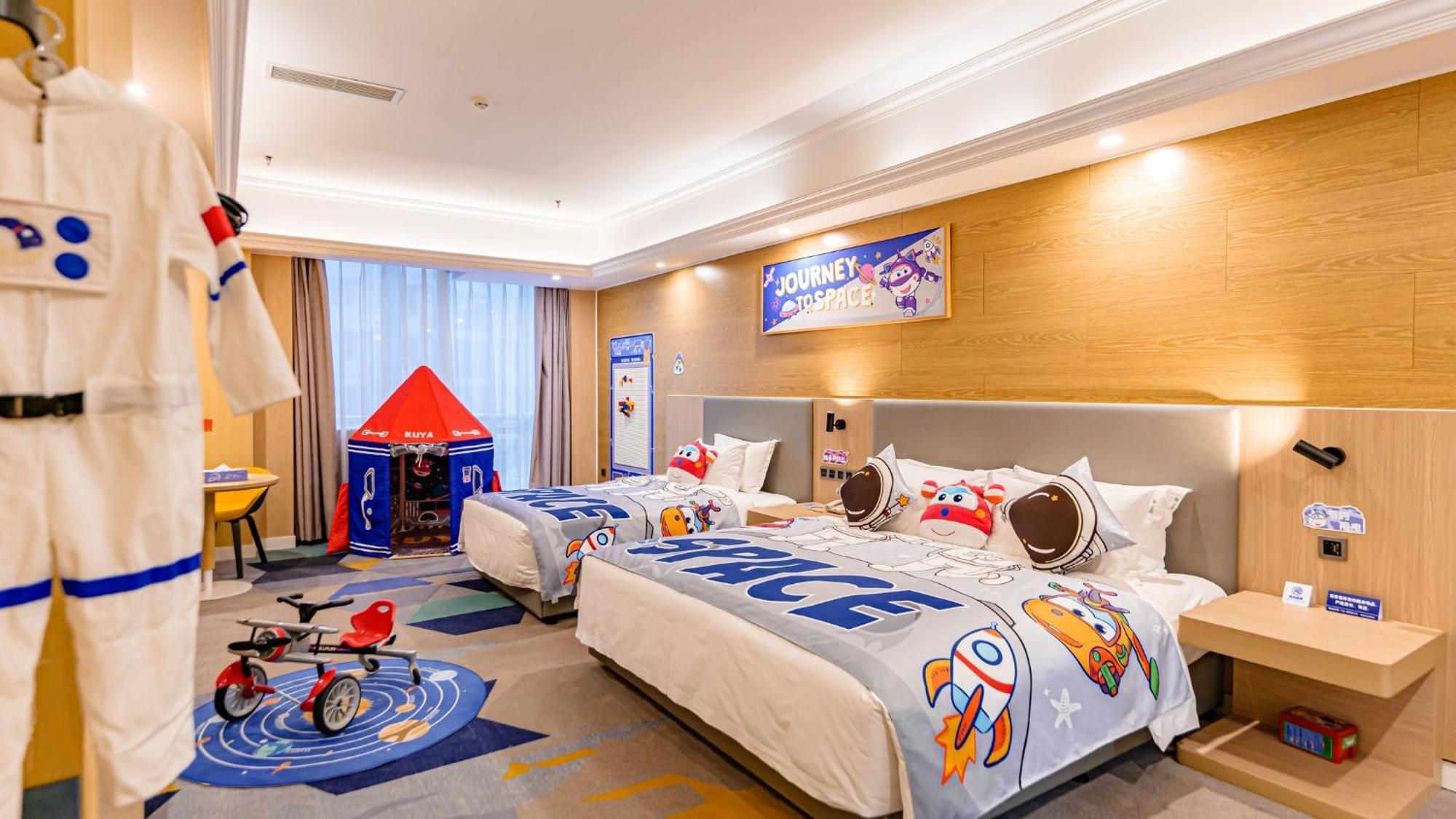 Holiday Inn Express Chengdu Tianfu Square By Ihg - Chunxi Road And Kuanzhai Alley Zewnętrze zdjęcie