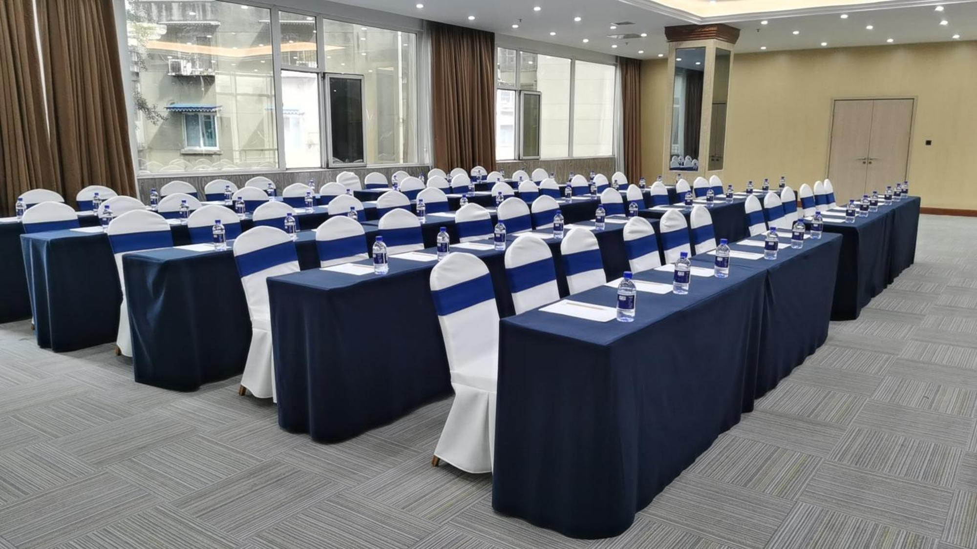 Holiday Inn Express Chengdu Tianfu Square By Ihg - Chunxi Road And Kuanzhai Alley Zewnętrze zdjęcie